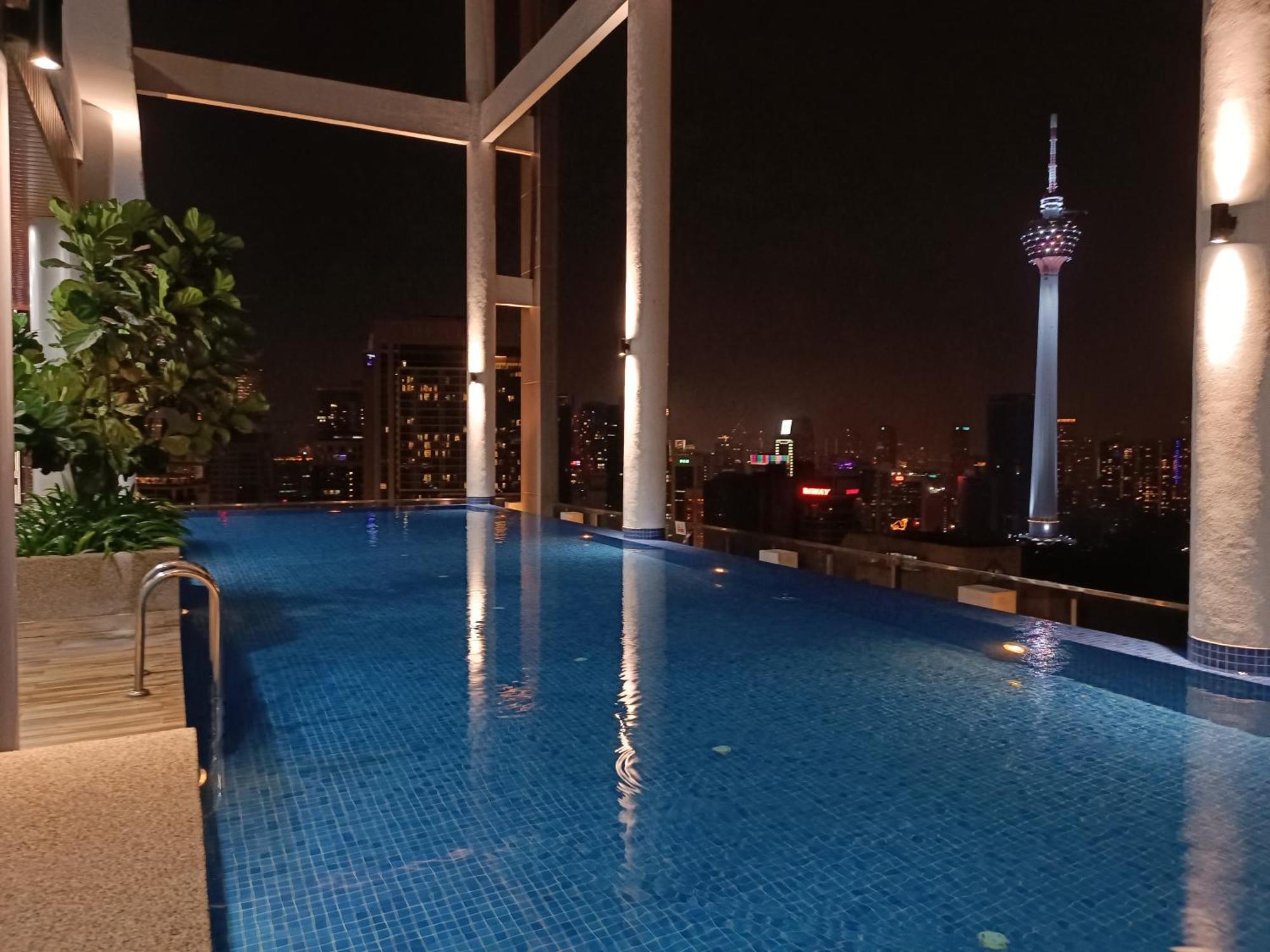Col 27b Klcc View & Infinity Pool View Pangsapuri