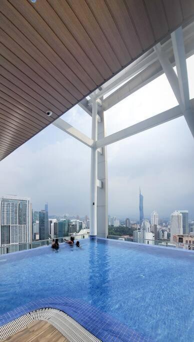 Col 27b Klcc View & Infinity Pool View Pangsapuri