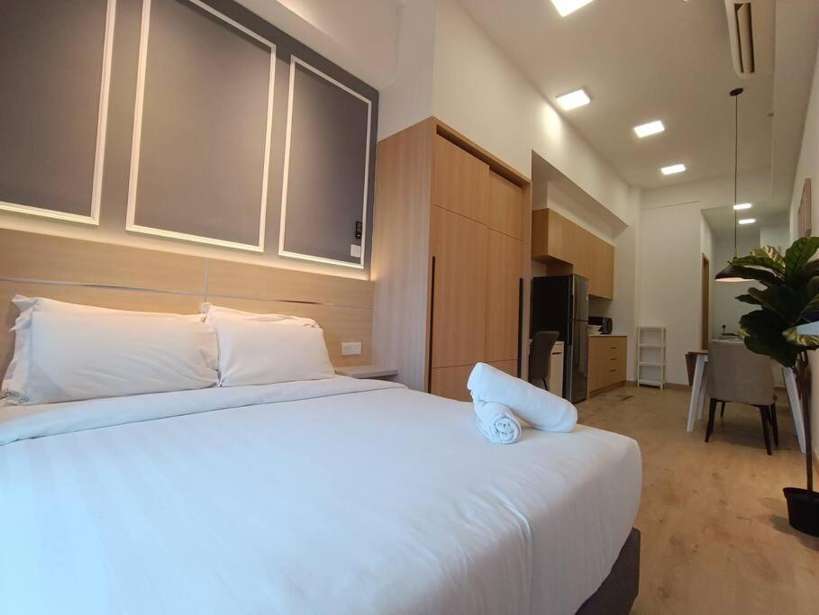 Col 27b Klcc View & Infinity Pool View Apartment Kuala Lumpur